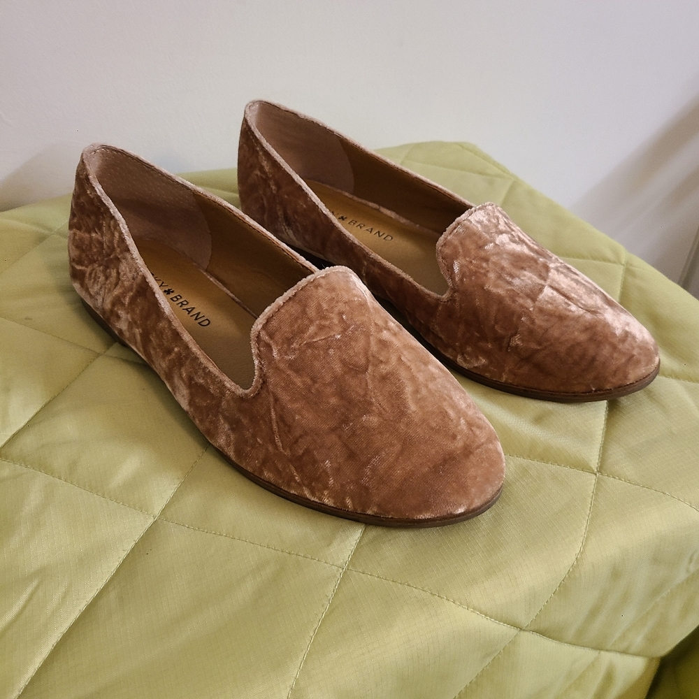 Lucky Brand Velvet Flats Comfort